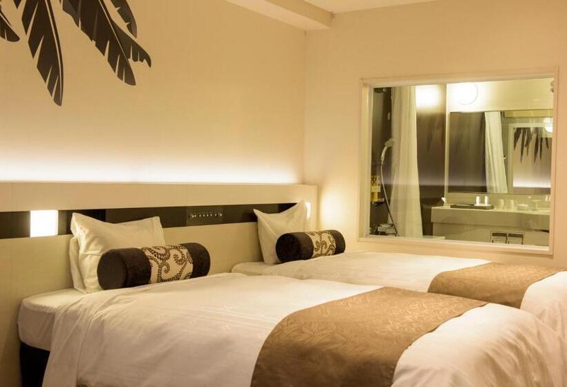 اتاق سوپریور چهار تخته, Kanehide Kise Beach Palace