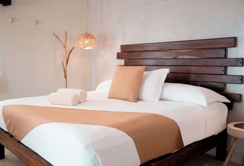 اتاق پرمیوم با چشم‌انداز دریا, Petit Lafitte Beach Front Hotel & Bungalows