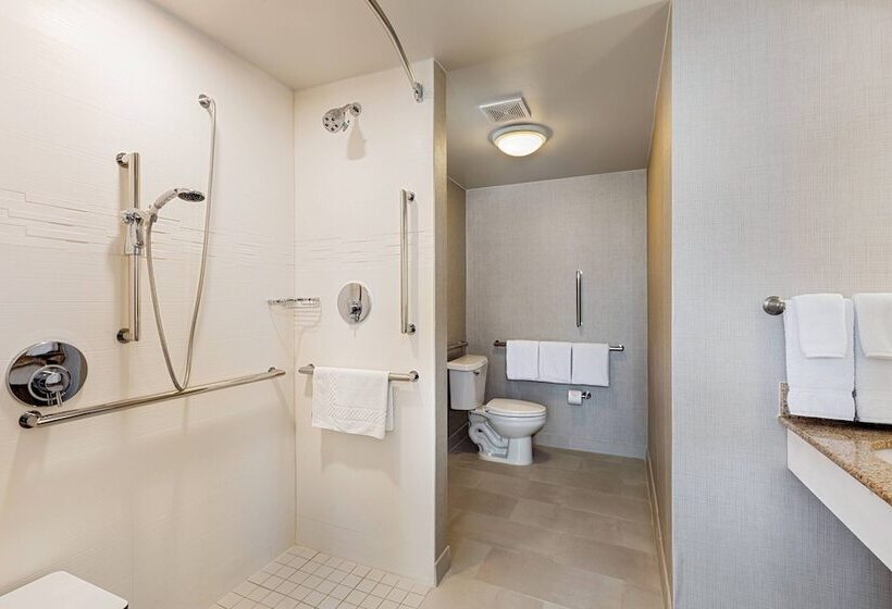 Suite Adapted for people with reduced mobility, Residence Inn Louisville Downtown