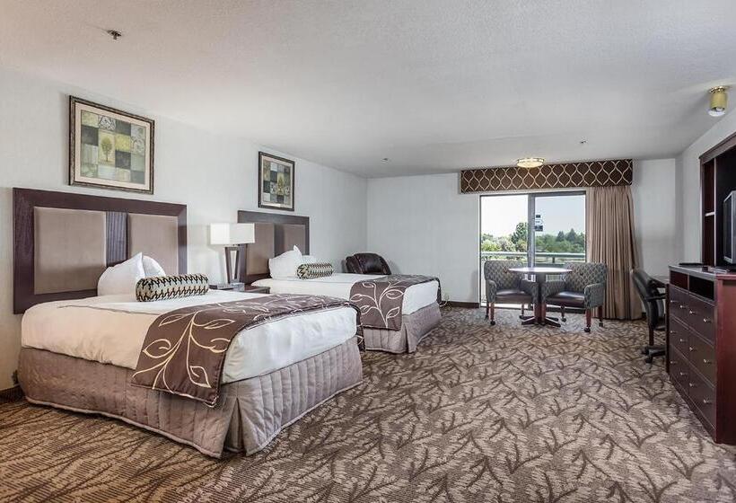 اتاق استاندارد با چشم‌انداز رودخانه, Shilo Inns Idaho Falls