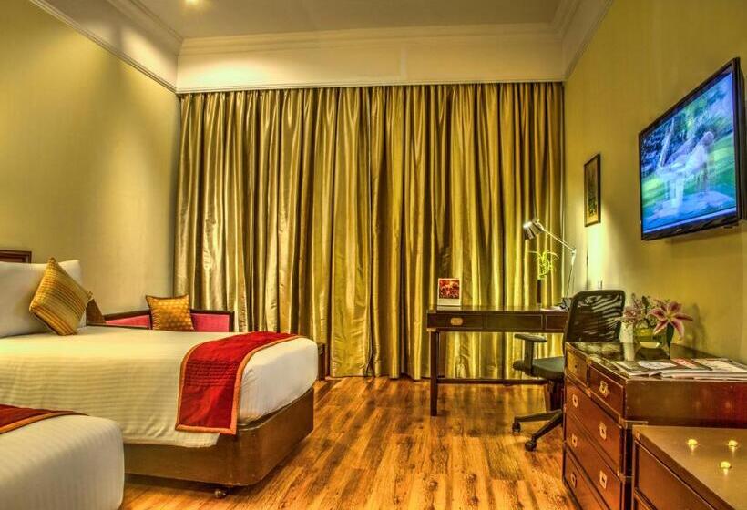 Superior Kamer, The Gateway  Ambad