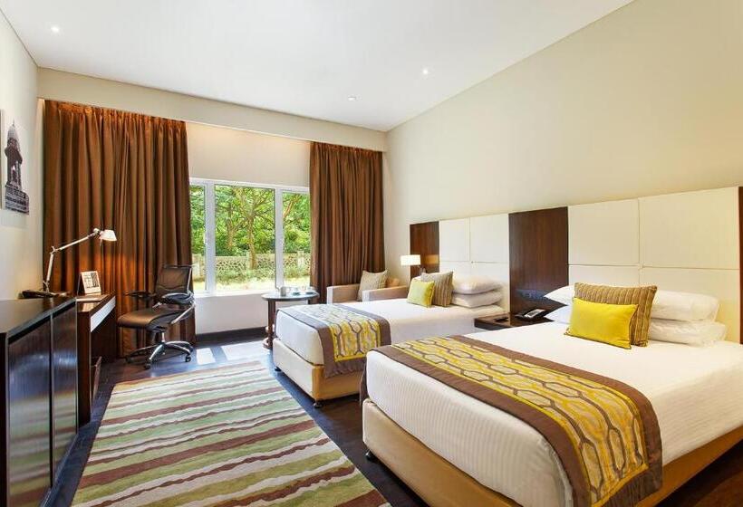 Executive Room, The Gateway  Ambad