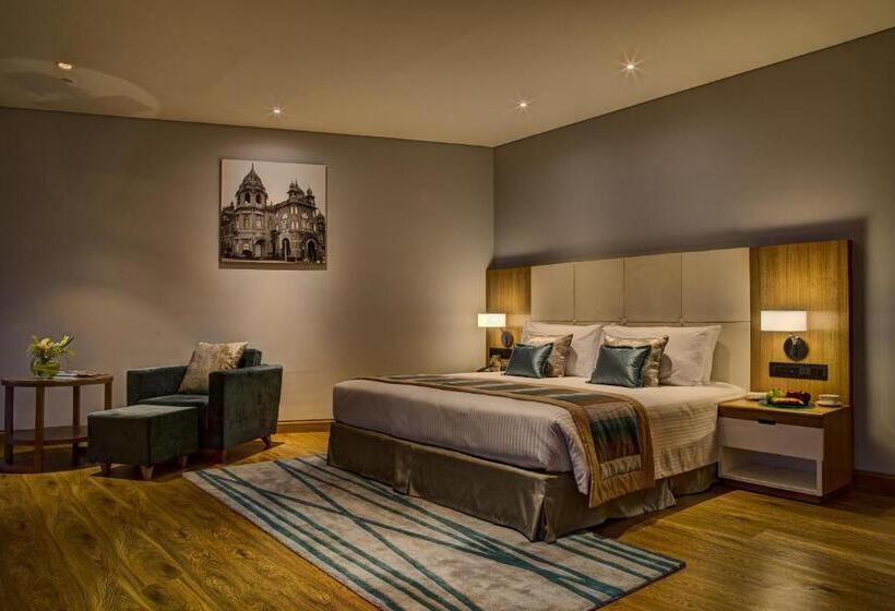 سوئیت جونیور با تخت بزرگ, Gateway Nashik