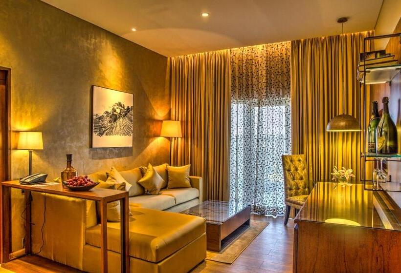 Suite, The Gateway  Ambad