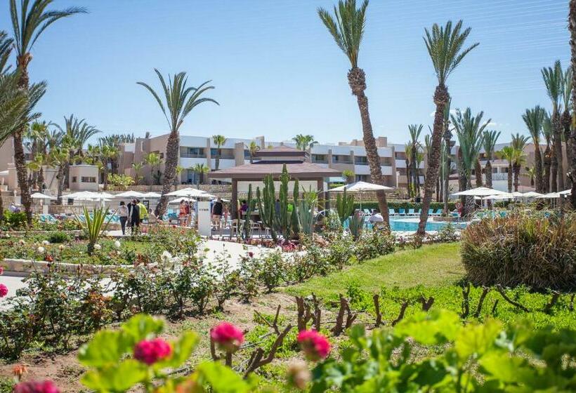 سوییت جونیور با چشم‌انداز دریا, Les Dunes D'Or Resort