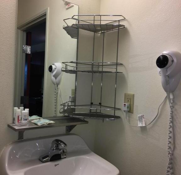 سوئیت برای معلولان, Microtel Inn & Suites By Wyndham Indianapolis Airport