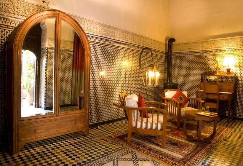 اتاق لوکس, Riad Al Bartal