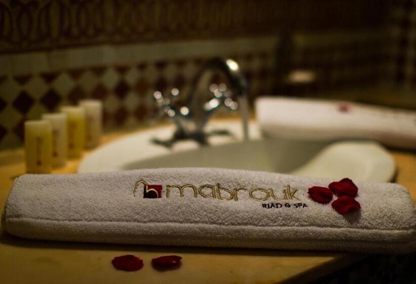 سوئیت سینیور, Riad Mabrouk
