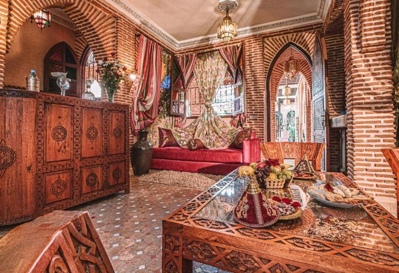 Suite Presidencial, Riad Mabrouk