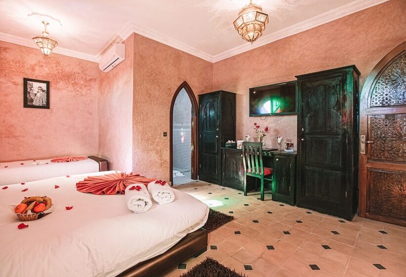 سوییت خانوادگی, Riad Mabrouk