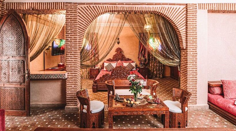 سوئیت پرزیدنت, Riad Mabrouk