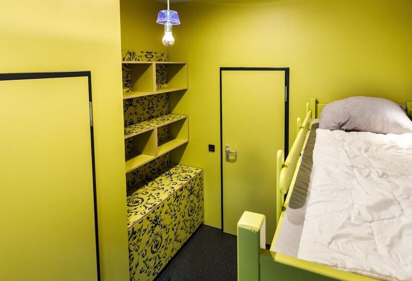 اتاق خانوادگی, Youth Hostel Würzburg