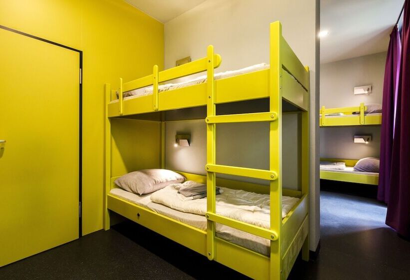 اتاق خانوادگی, Youth Hostel Würzburg