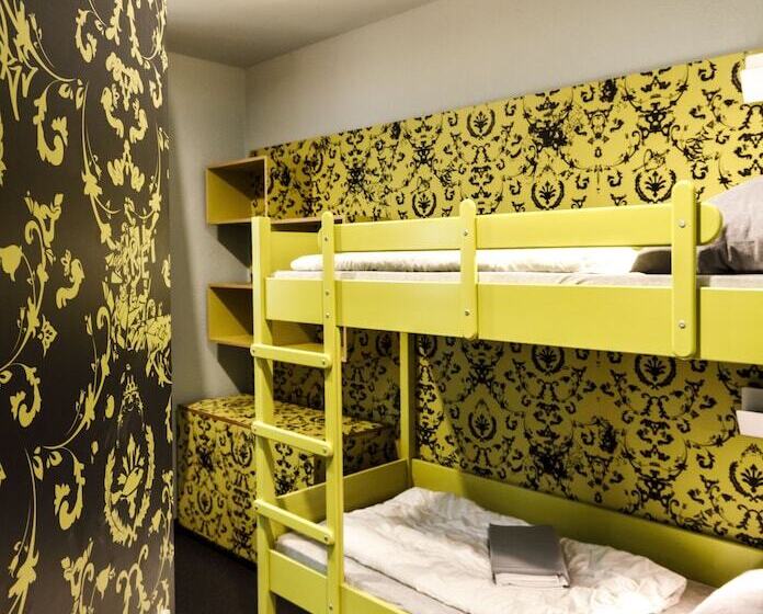 اتاق خانوادگی, Youth Hostel Würzburg