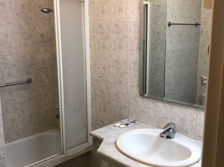 اتاق استاندارد با بالکن, Dweik Hotel 2