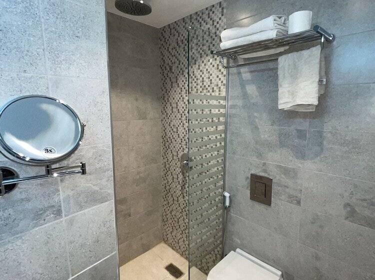 اتاق استاندارد یک تخته با بالکن, Dweik Hotel 2