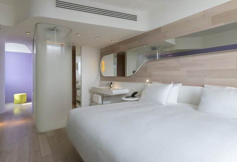 اتاق پرمیوم, Voco Milan Fiere, An Ihg