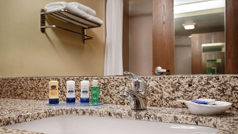 اتاق استاندارد, Best Western Plus Executive Hotel & Suites