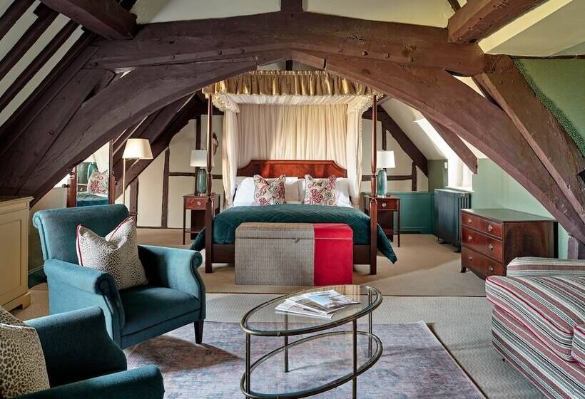 Suite, Ellenborough Park