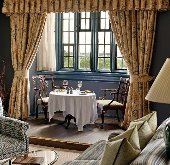 Suite, Ellenborough Park