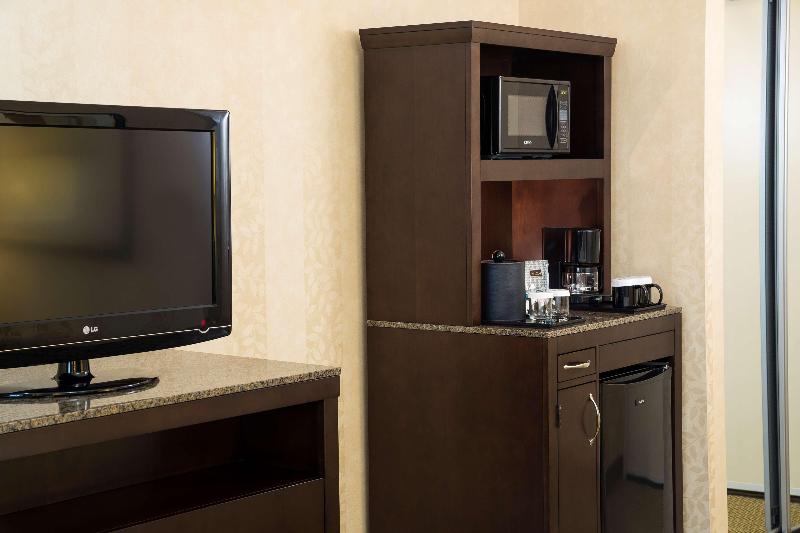 带大床的标准间, Hilton Garden Inn Sioux Falls South