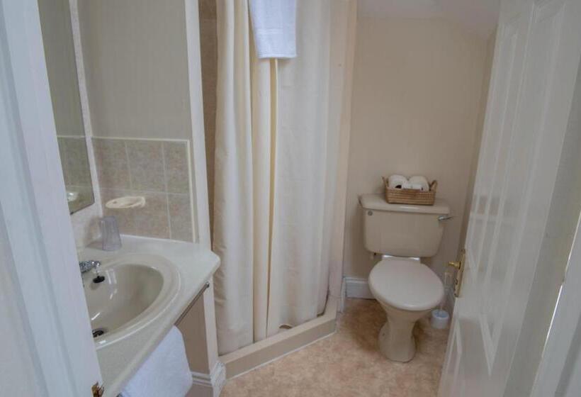 اتاق استاندارد, Toothbrush Rooms At Lattice Lodge   Guest Kitchen & Ev Recharging