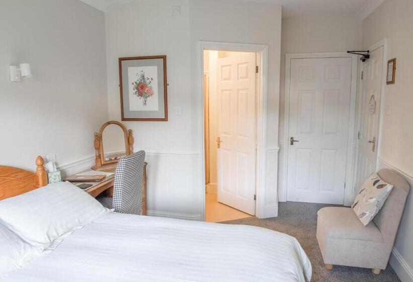 اتاق استاندارد, Toothbrush Rooms At Lattice Lodge   Guest Kitchen & Ev Recharging