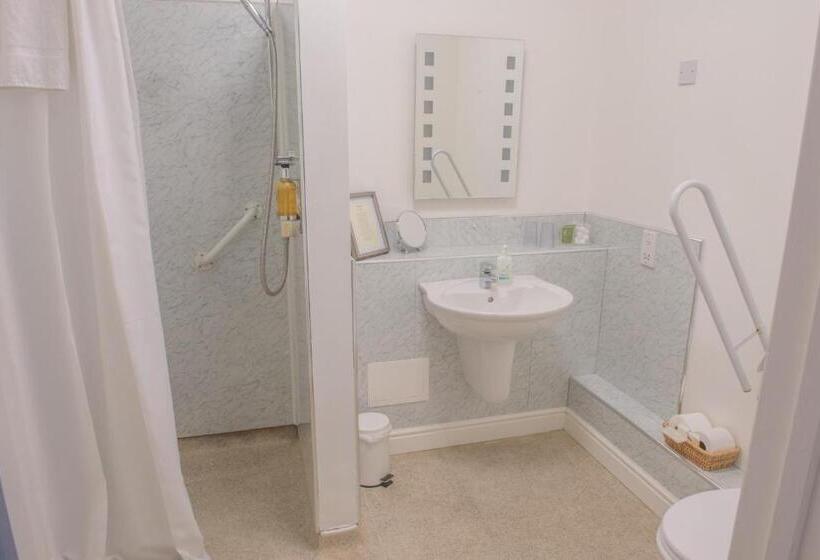 اتاق سوپریور, Toothbrush Rooms At Lattice Lodge   Guest Kitchen & Ev Recharging