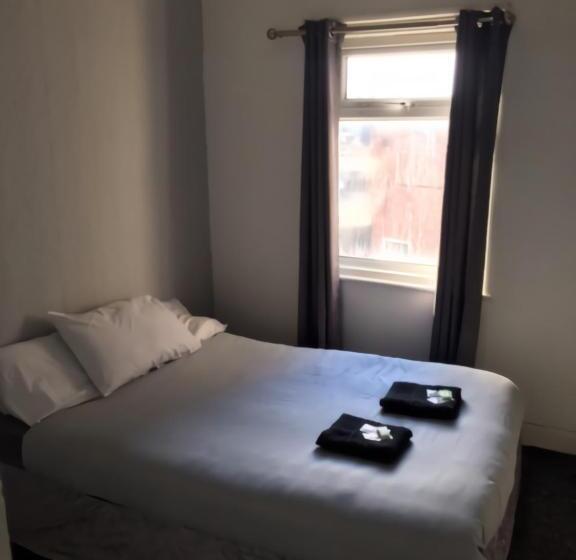 اتاق استاندارد با سرویس بهداشتی مشترک, Myroomz Seaview