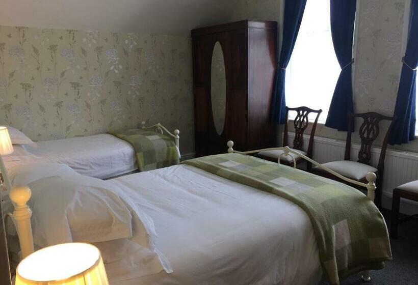 اتاق استاندارد, The Beaumont Accommodation