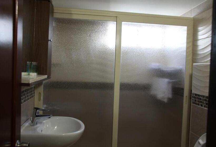Economy Quadruple Room, Lamedina Hotel & Resort