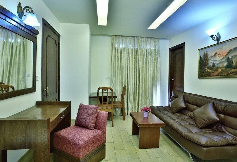 سوییت, Lamedina Hotel & Resort