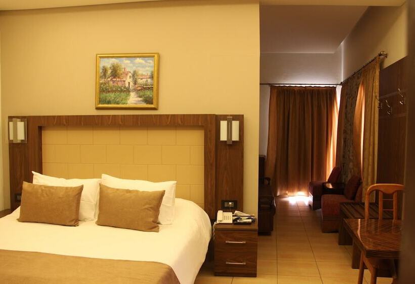 اتاق لوکس, Lamedina Hotel & Resort