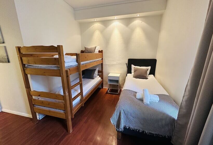 Bed in Shared Room with Shared Bathroom, Marican Hostel &