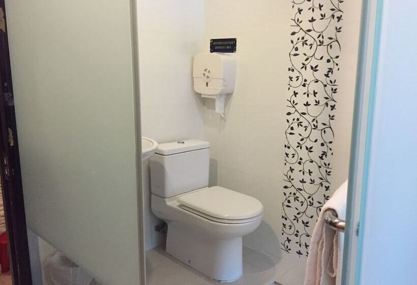 اتاق استاندارد, New Garden Hostel