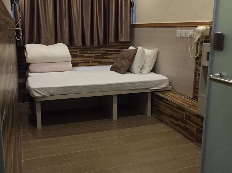 اتاق استاندارد, New Garden Hostel