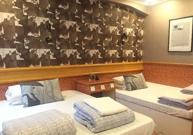 اتاق لوکس چهار تخته, New Garden Hostel