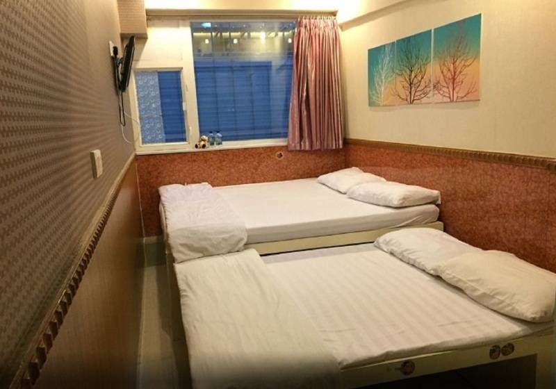 اتاق لوکس چهار تخته, New Garden Hostel