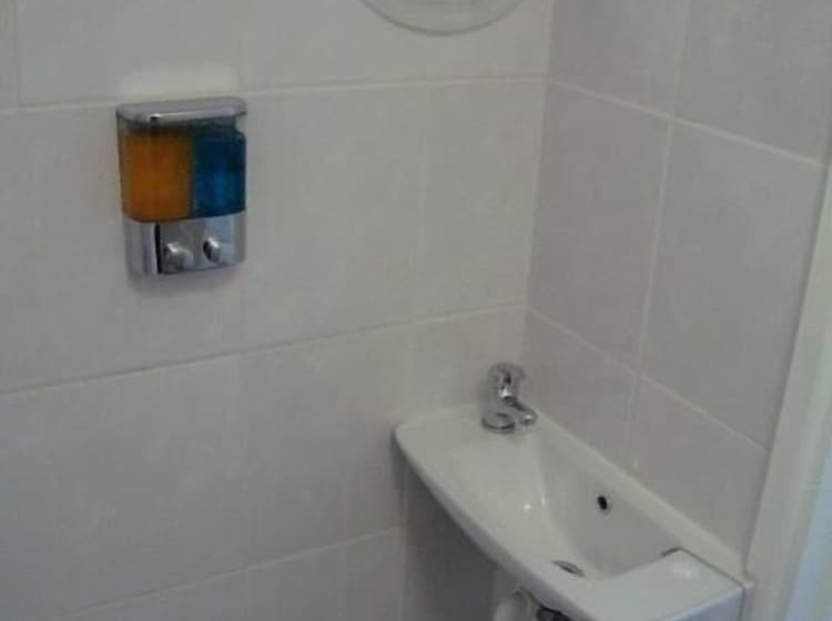 اتاق استاندارد, Hostel Alma