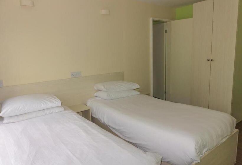 Standard Room, Restover Lodge  Doncaster