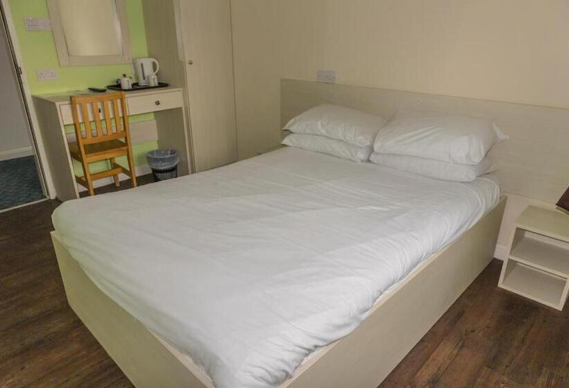 Standard Room, Restover Lodge  Doncaster