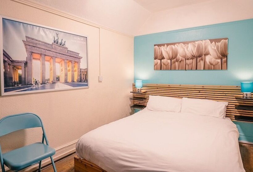 اتاق استاندارد یک تخته با سرویس بهداشتی مشترک, St Christopher S Inn  Bath