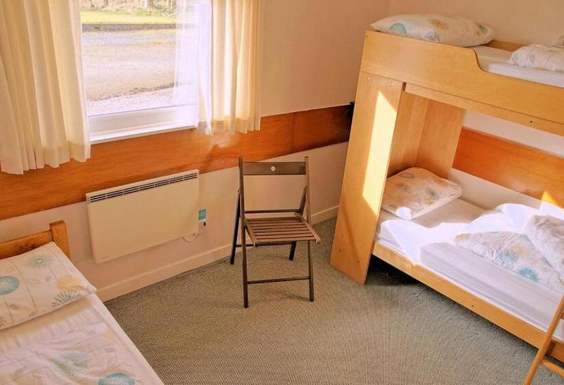 اتاق استاندارد سه تخته با سرویس بهداشتی مشترک, Inveraray Hostel