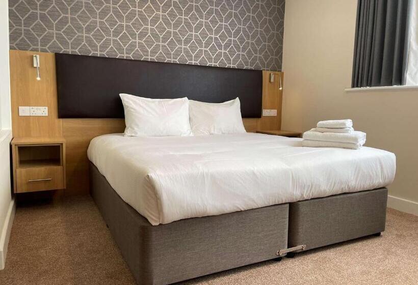 اتاق سوپریور با تخت بزرگ, Best Western Northfields Ealing