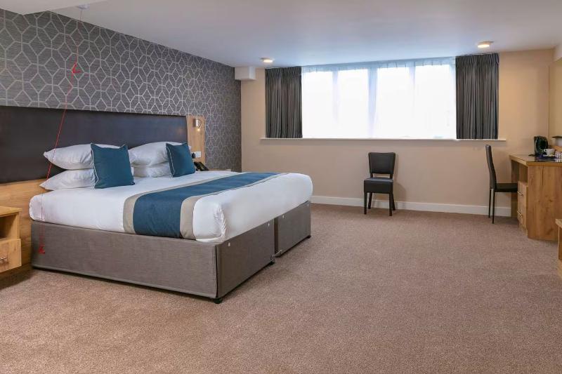 اتاق سوپریور با تخت بزرگ, Best Western Northfields Ealing