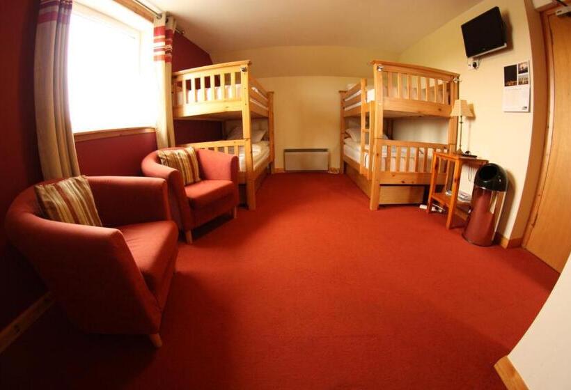 اتاق استاندارد چهار تخته, Orcades Hostel