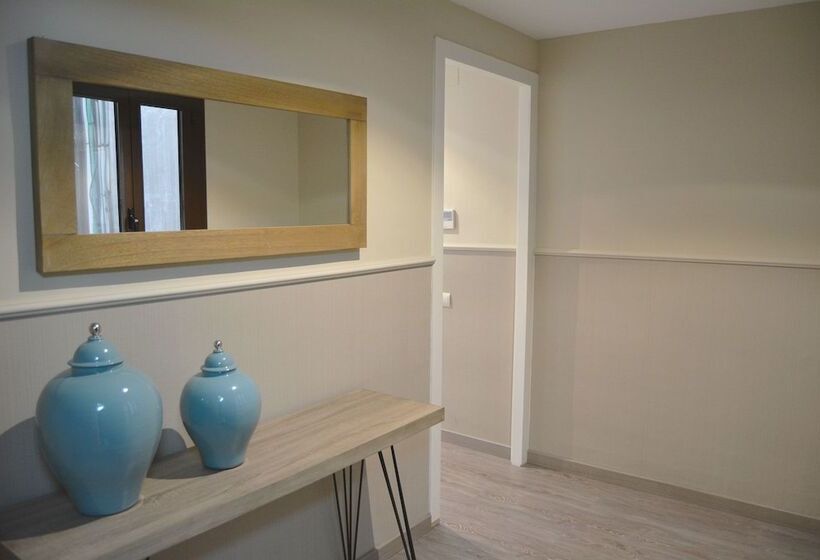 Apartamento 3 Dormitórios, Suite Home Sagrada Familia