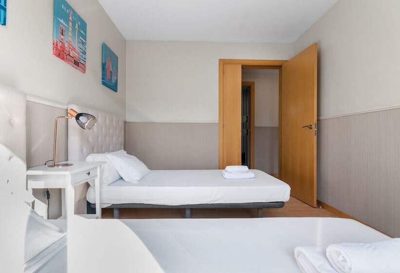 Apartamento 4 Dormitórios, Suite Home Sagrada Familia