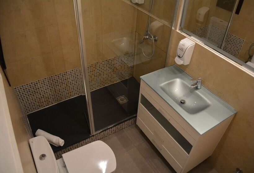 Apartamento 3 Dormitórios, Suite Home Sagrada Familia