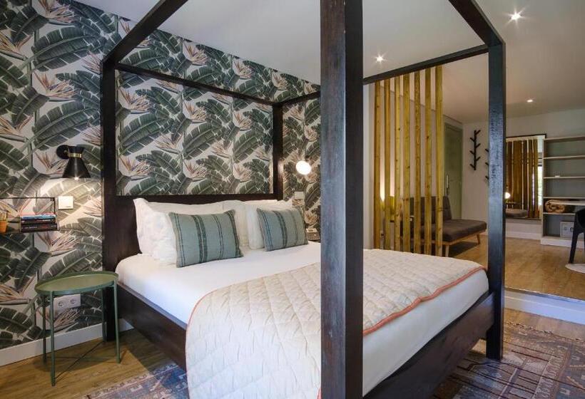 سوییت جونیور با بالکن, Casa Vela Boutique House